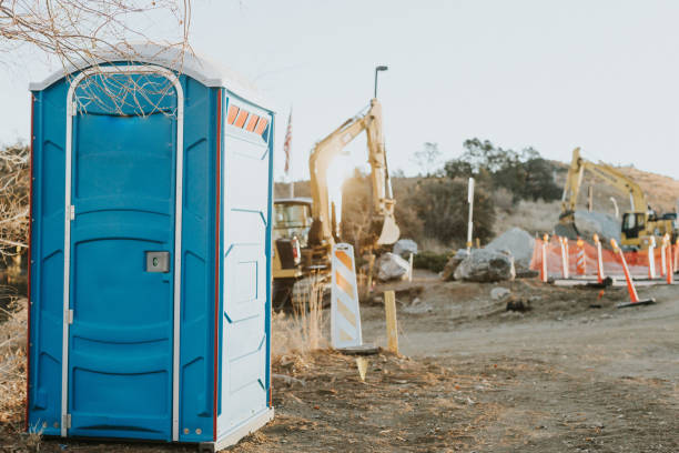 Best Portable bathroom rental  in Lakes Of The Four Seasons, IN